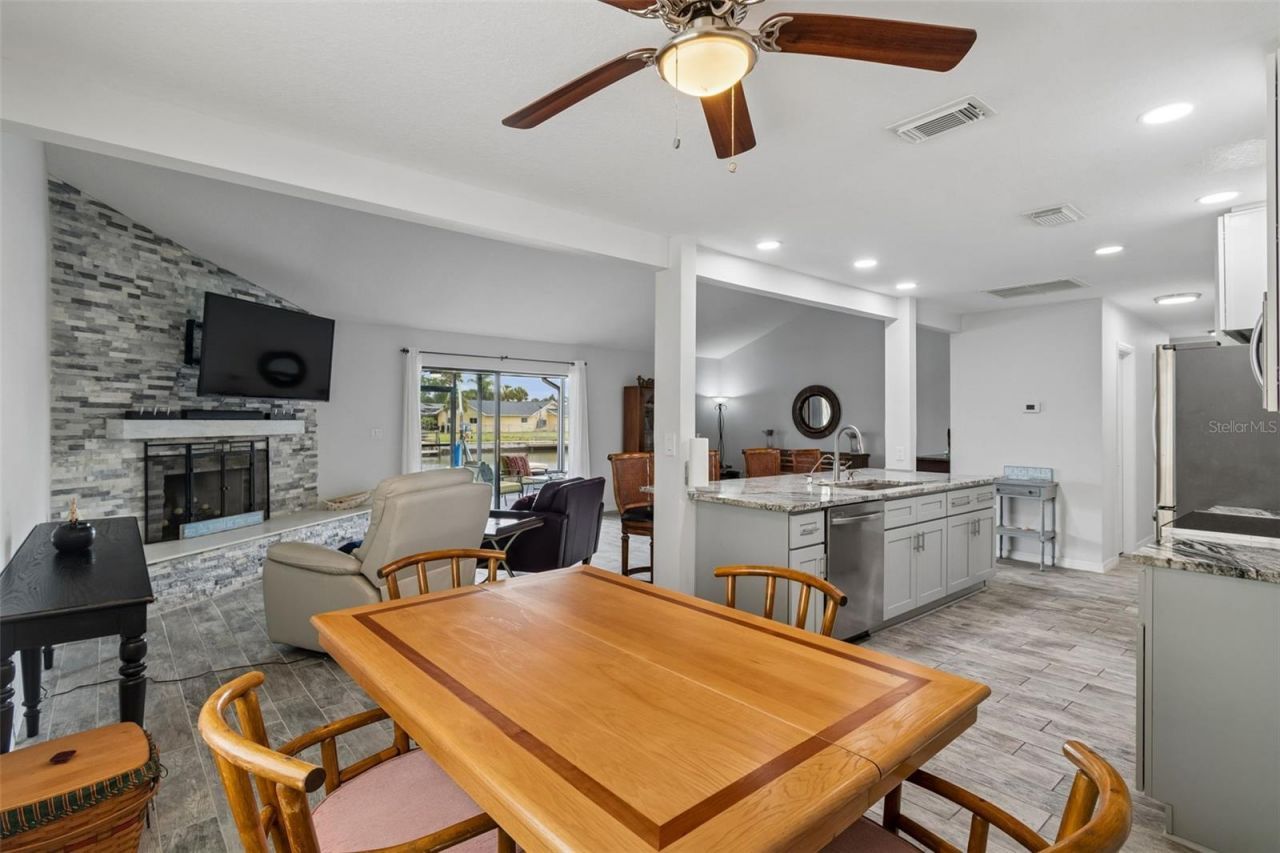 5440 Leahy Lane, New Port Richey, FL 34652 Photo