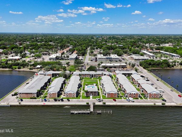 190 E Olmstead Drive, Unit B8, Titusville, FL 32780