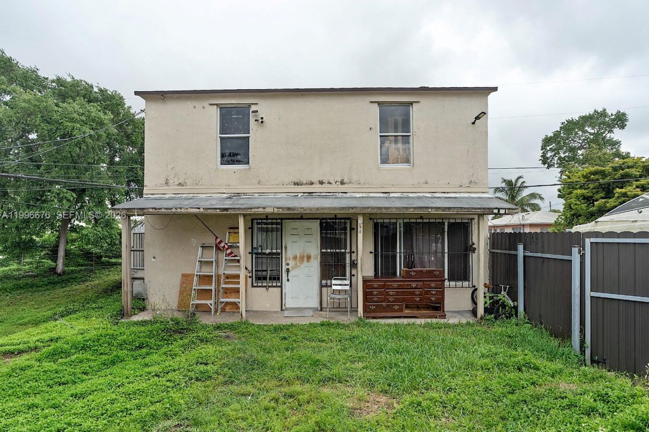 3035 NW 93rd St , Miami, FL 33147 Photo