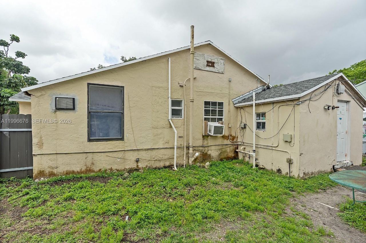 3035 NW 93rd St , Miami, FL 33147 Photo