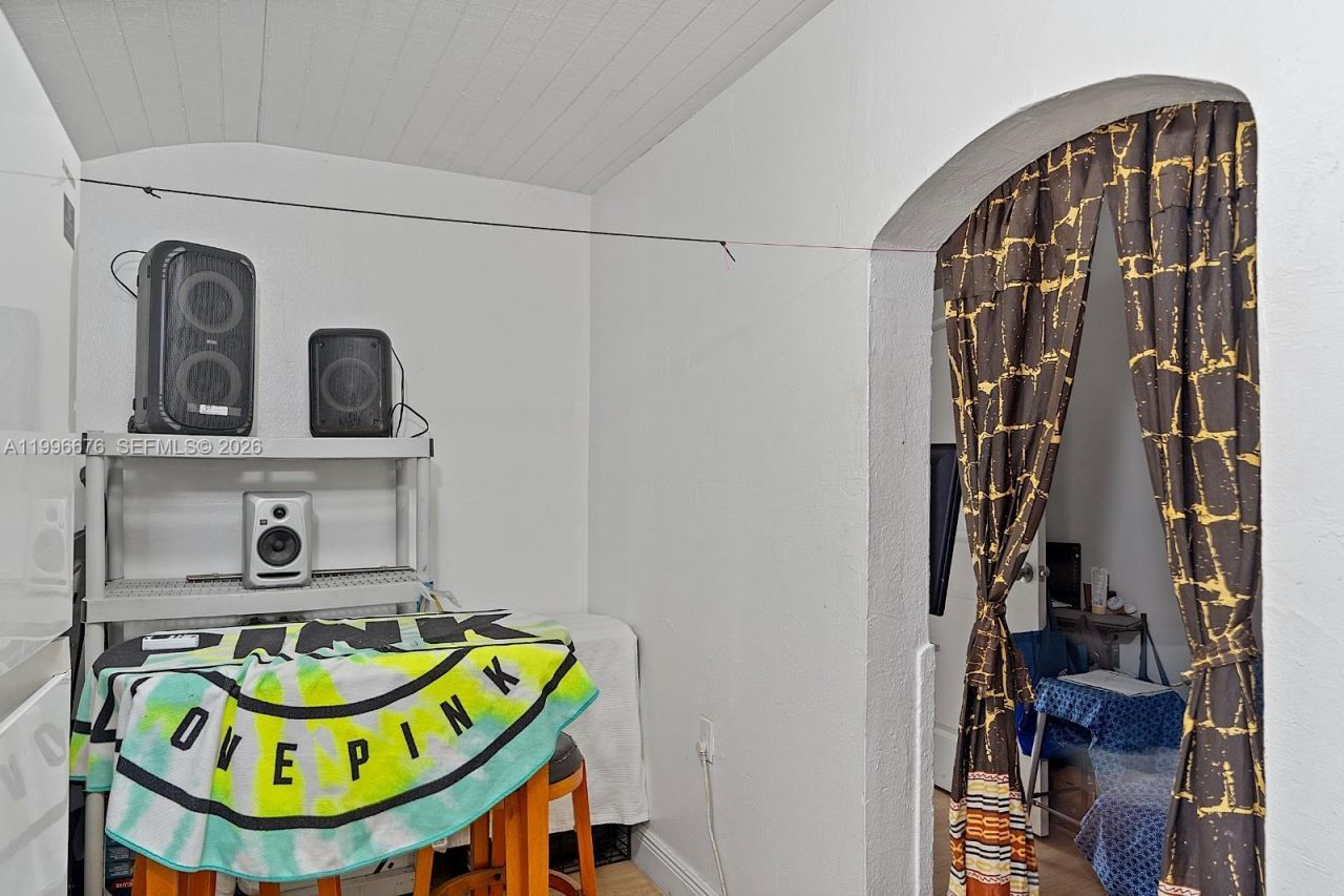 3035 NW 93rd St , Miami, FL 33147 Photo