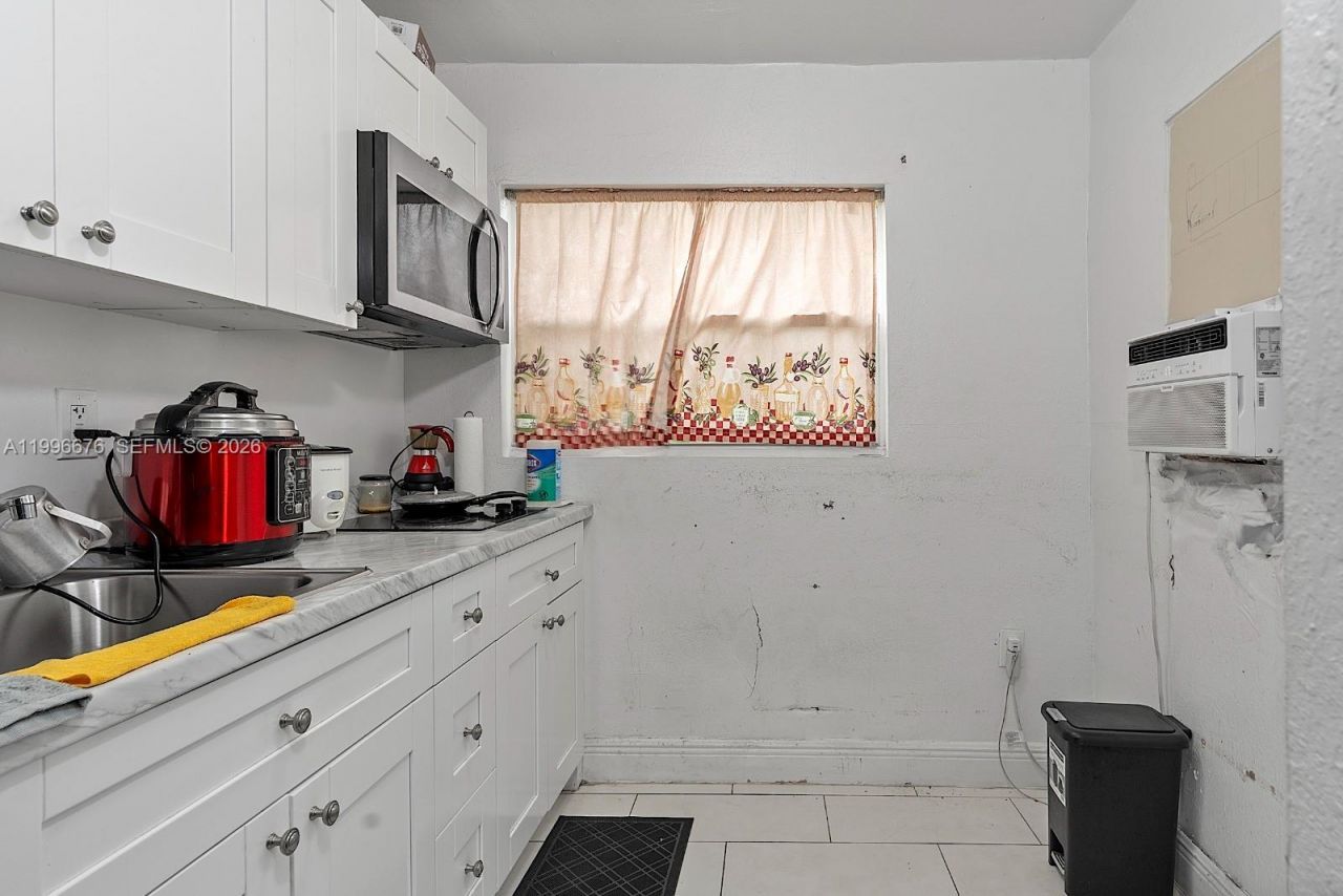 3035 NW 93rd St , Miami, FL 33147 Photo