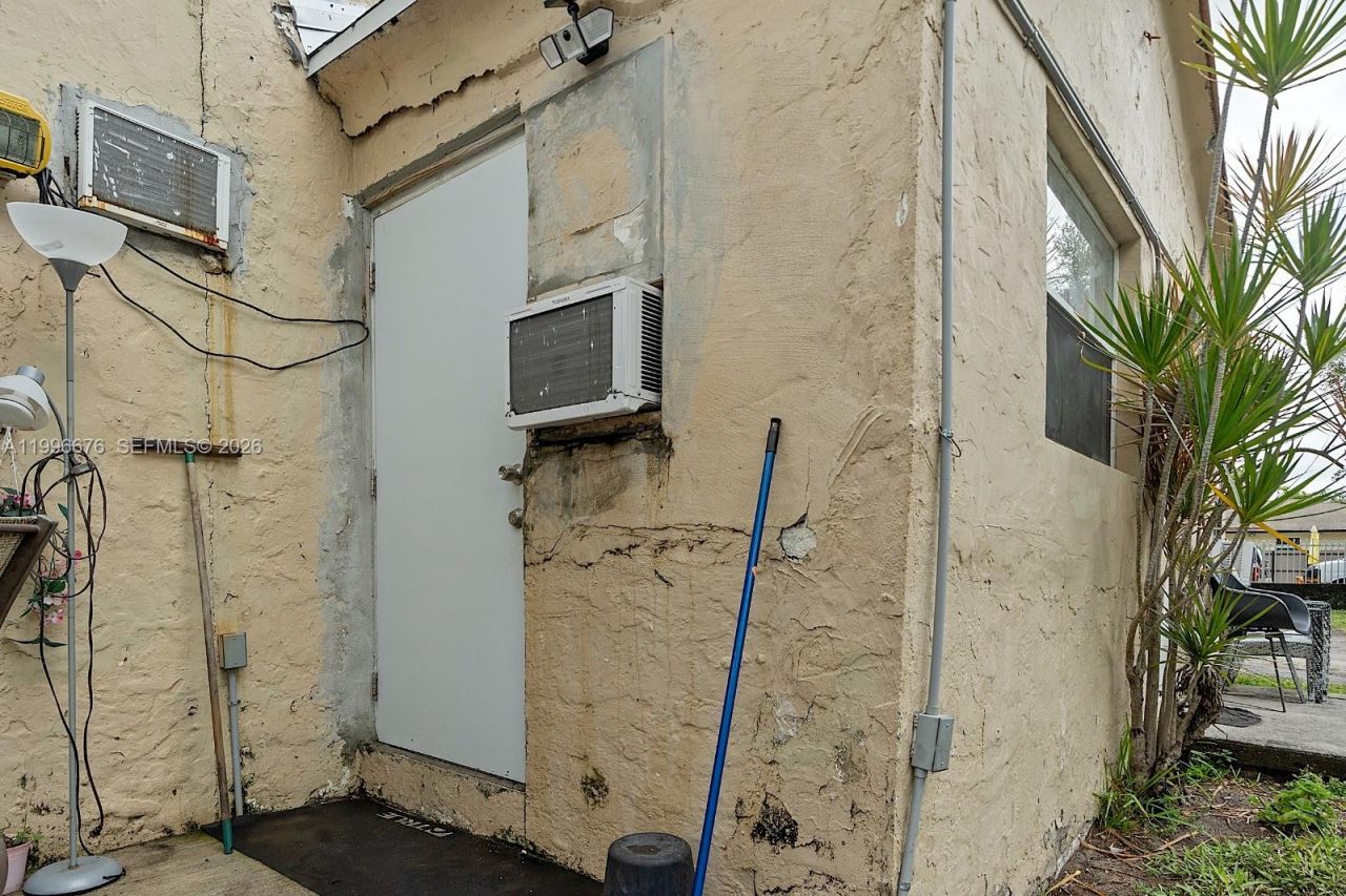 3035 NW 93rd St , Miami, FL 33147 Photo