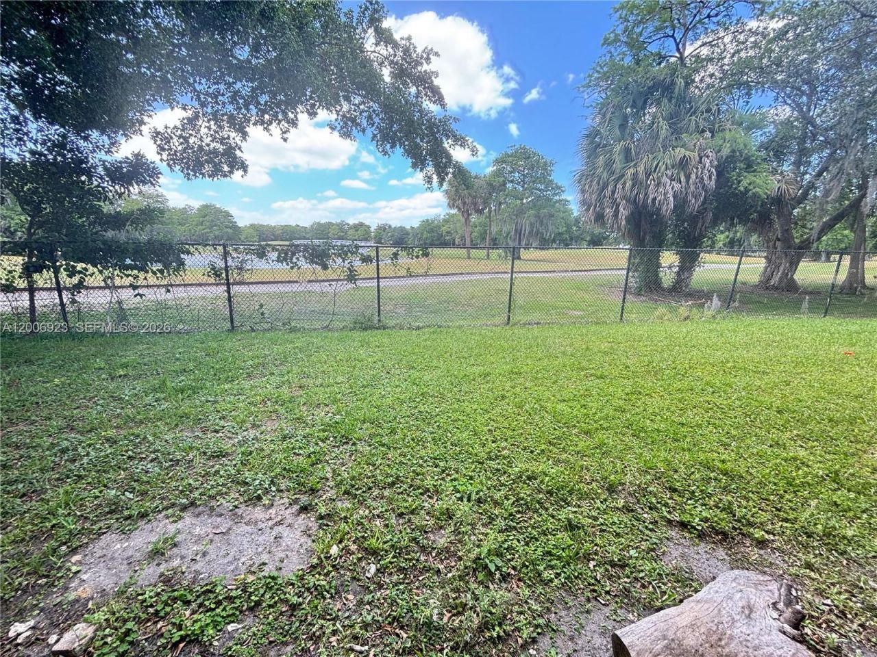 8060 Fairview Dr, Unit 101, Tamarac, FL 33321 Photo