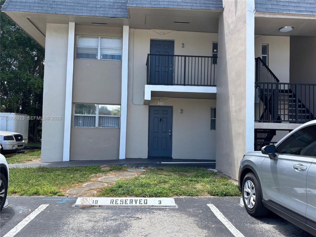 8060 Fairview Dr, Unit 101, Tamarac, FL 33321 Photo