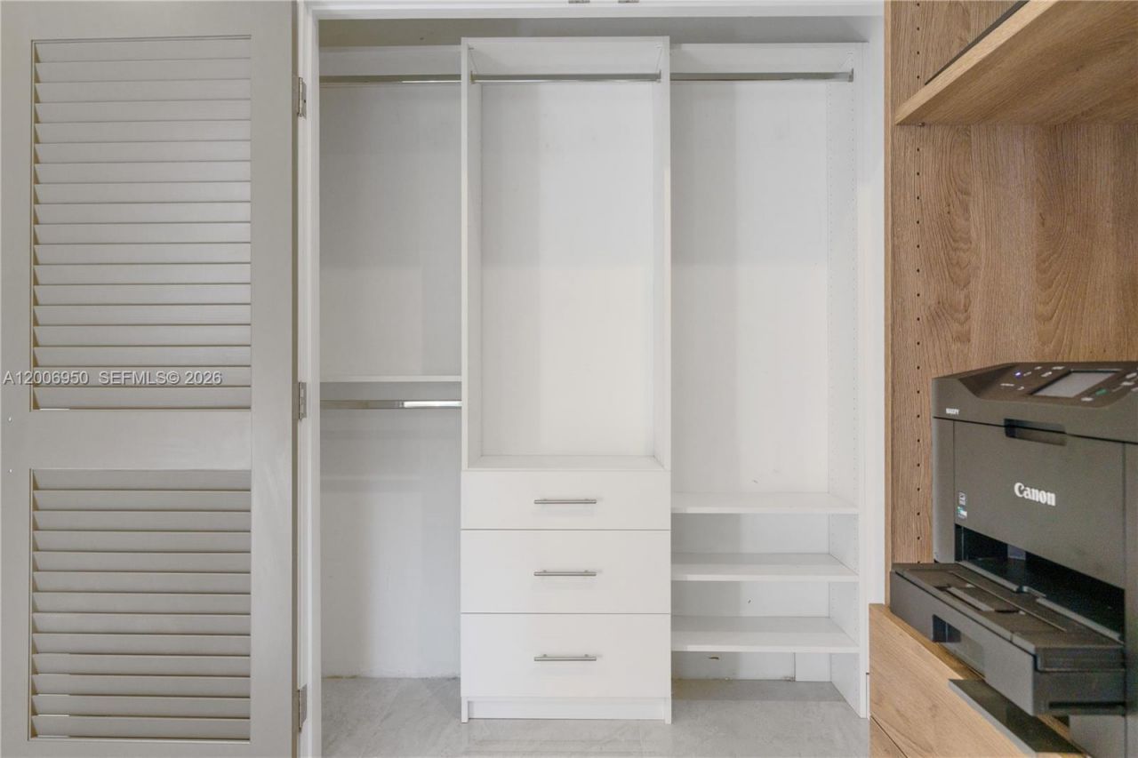 2889 SW 33rd Ave , Unit 2889, Miami, FL 33133 Photo