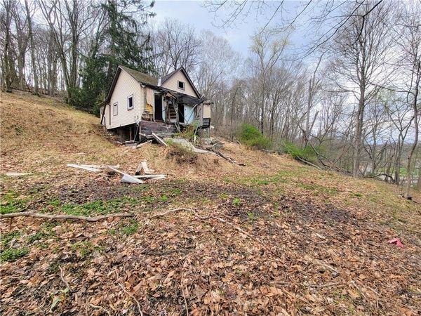 3867 Leslie Ave, Allison Park, PA 15101