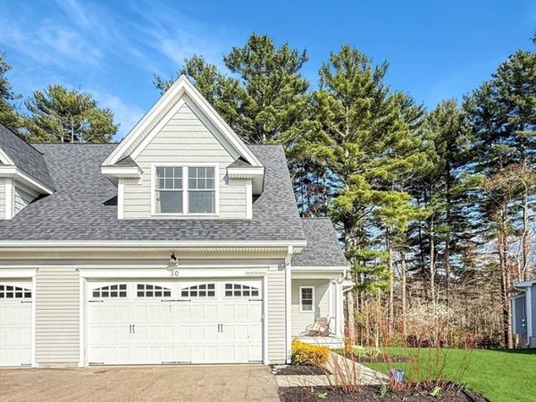 30 Lakepoint Way, Unit 30, Hopkinton, MA 01748