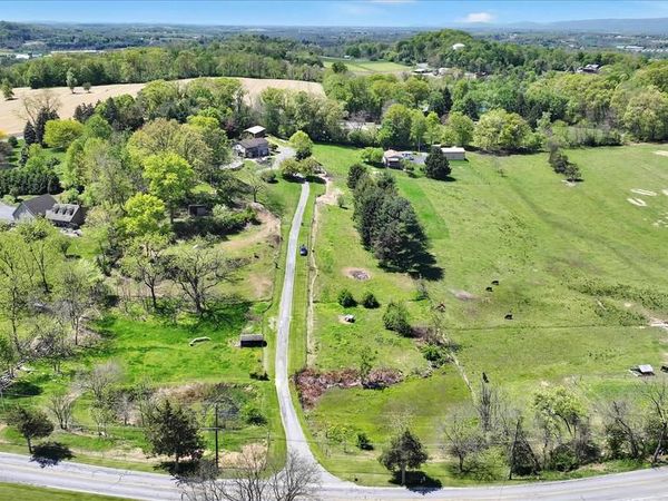 2145 QUARRY ROAD, LEBANON, PA 17046