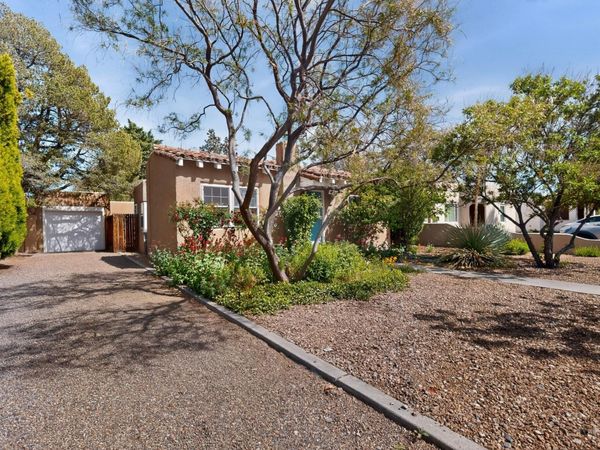 428 Solano Drive NE, Albuquerque, NM 87108