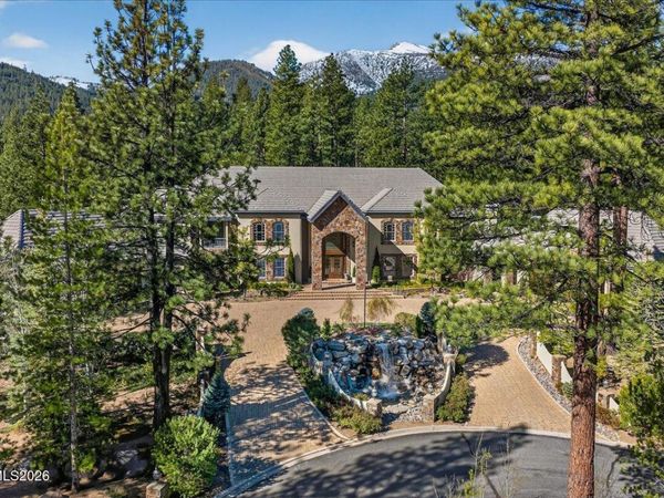 5925 Lake Geneva Drive, Reno, NV 89511