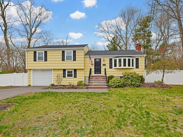 9 Franklin Street, Medway, MA 02053