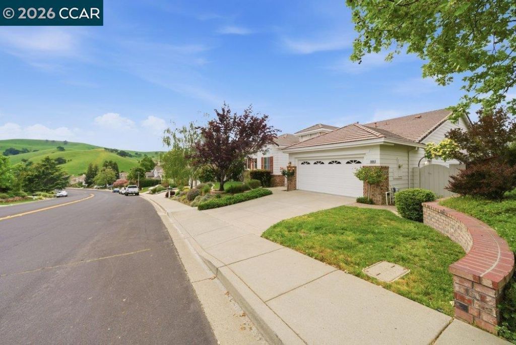 1009 Rolling Woods Way, Concord, CA 94521 Main Photo