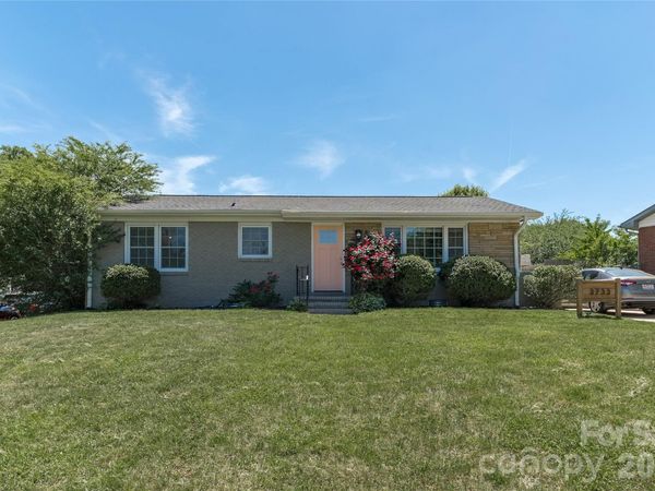 3733 Sargeant Drive, Charlotte, NC 28217