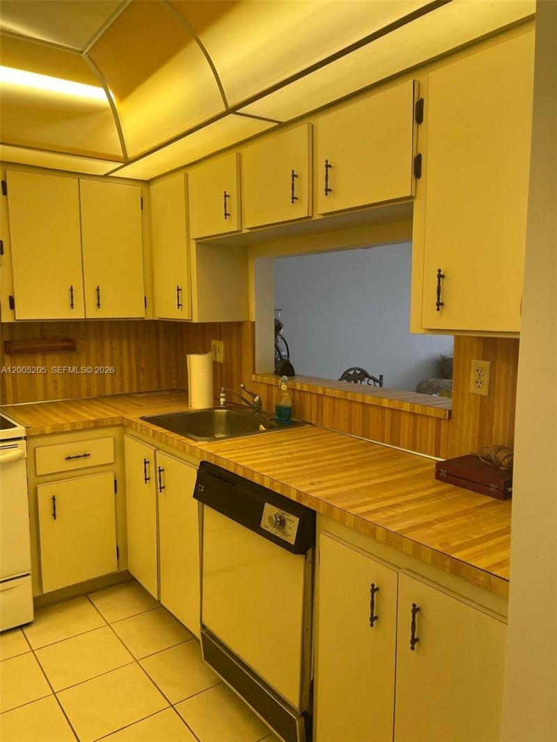 1101 Colony Point Cir , Unit 318, Pembroke Pines, FL 33026 Photo