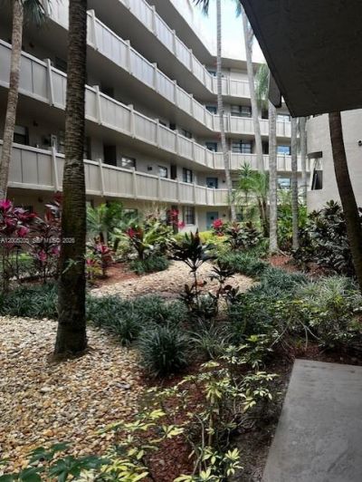 1101 Colony Point Cir , Unit 318, Pembroke Pines, FL 33026 Photo