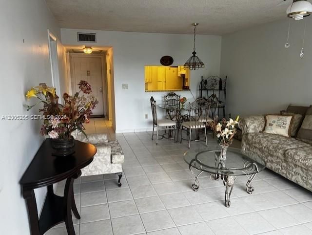 1101 Colony Point Cir , Unit 318, Pembroke Pines, FL 33026 Photo