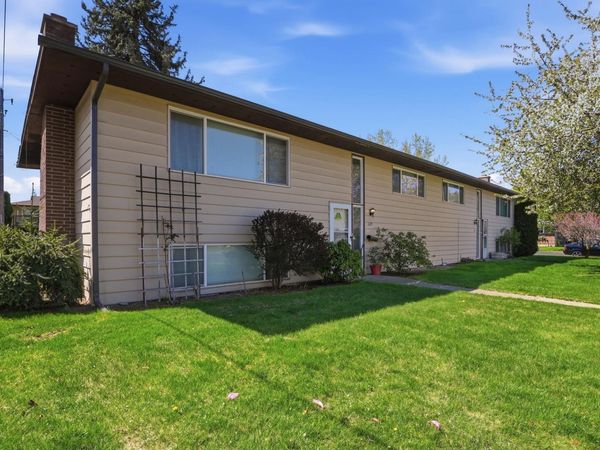 229 / 231 W W KEDLIN Ave, Spokane, WA 99218