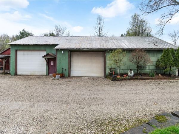 2377 Greensburg Road, North Canton, OH 44720