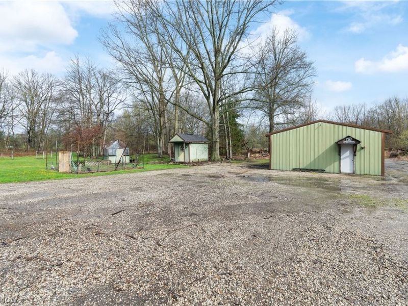 2377 Greensburg Road, North Canton, OH 44720 Photo 10