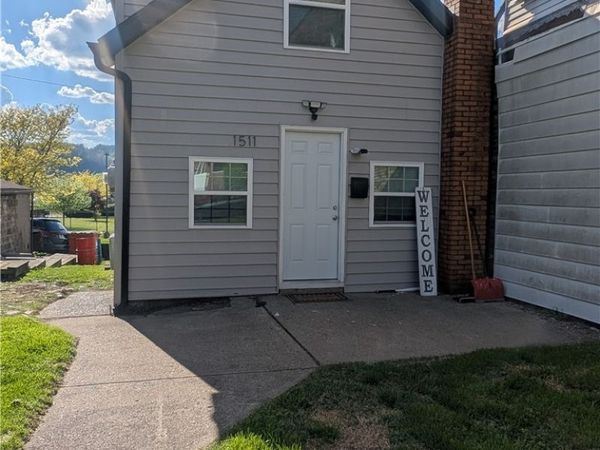1511 Duss Ave, Ambridge, PA 15003