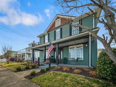 329 Riverside Drive, Russell, KY 41169