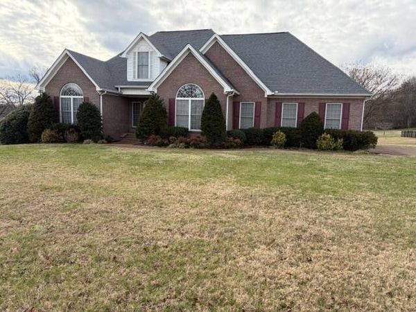 2327 Glennridge RD , Columbia, TN 38401