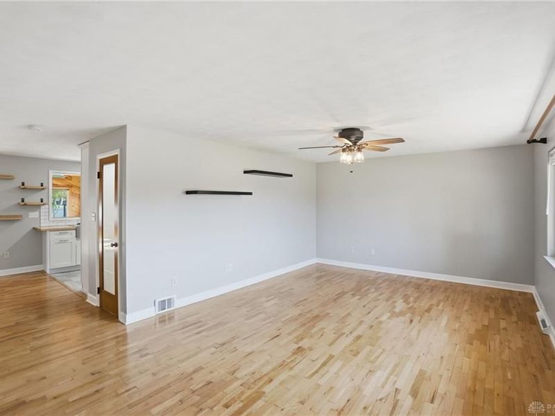 111 Tietzmann Avenue, Englewood, OH 45322 Photo 10