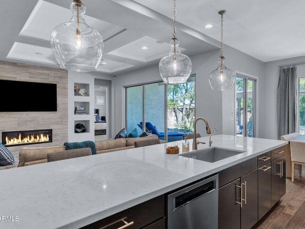 3880 E Horseshoe Place, Chandler, AZ 85249