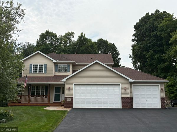 8549 Woodland Curve, Saint Bonifacius, MN 55375