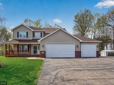 8549 Woodland Curve, Saint Bonifacius, MN 55375