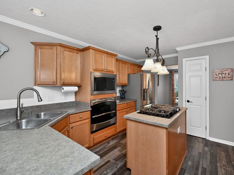 967 Hamlin Drive, Maineville, OH 45039 Photo 11