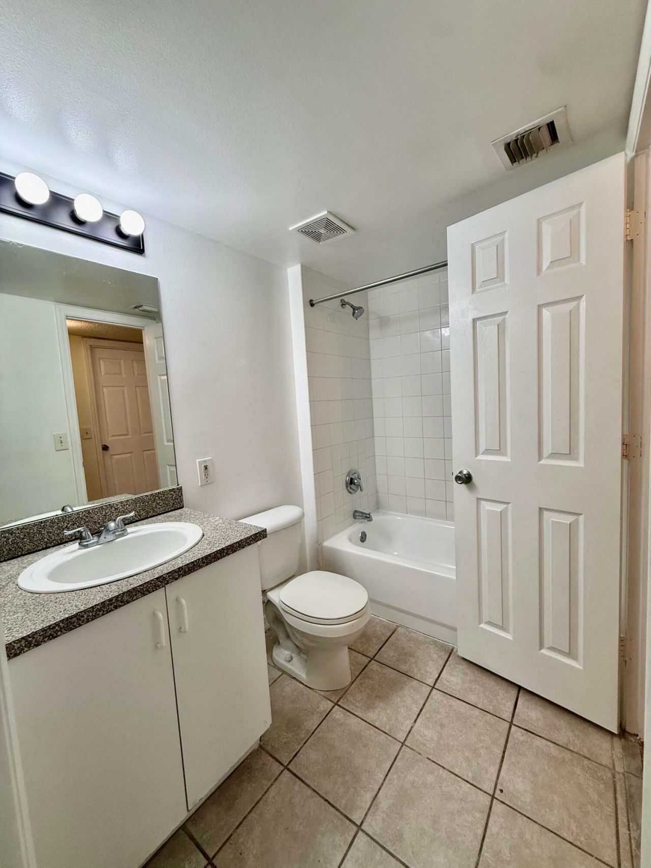 5065 Wiles Road, Unit 204, Coconut Creek, FL 33073 Photo