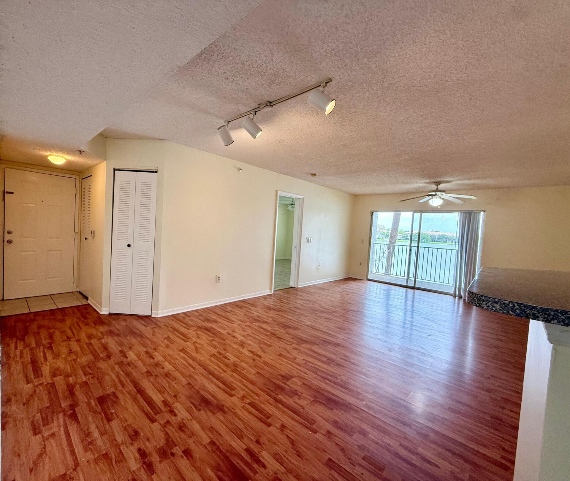 5065 Wiles Road, Unit 204, Coconut Creek, FL 33073 Photo