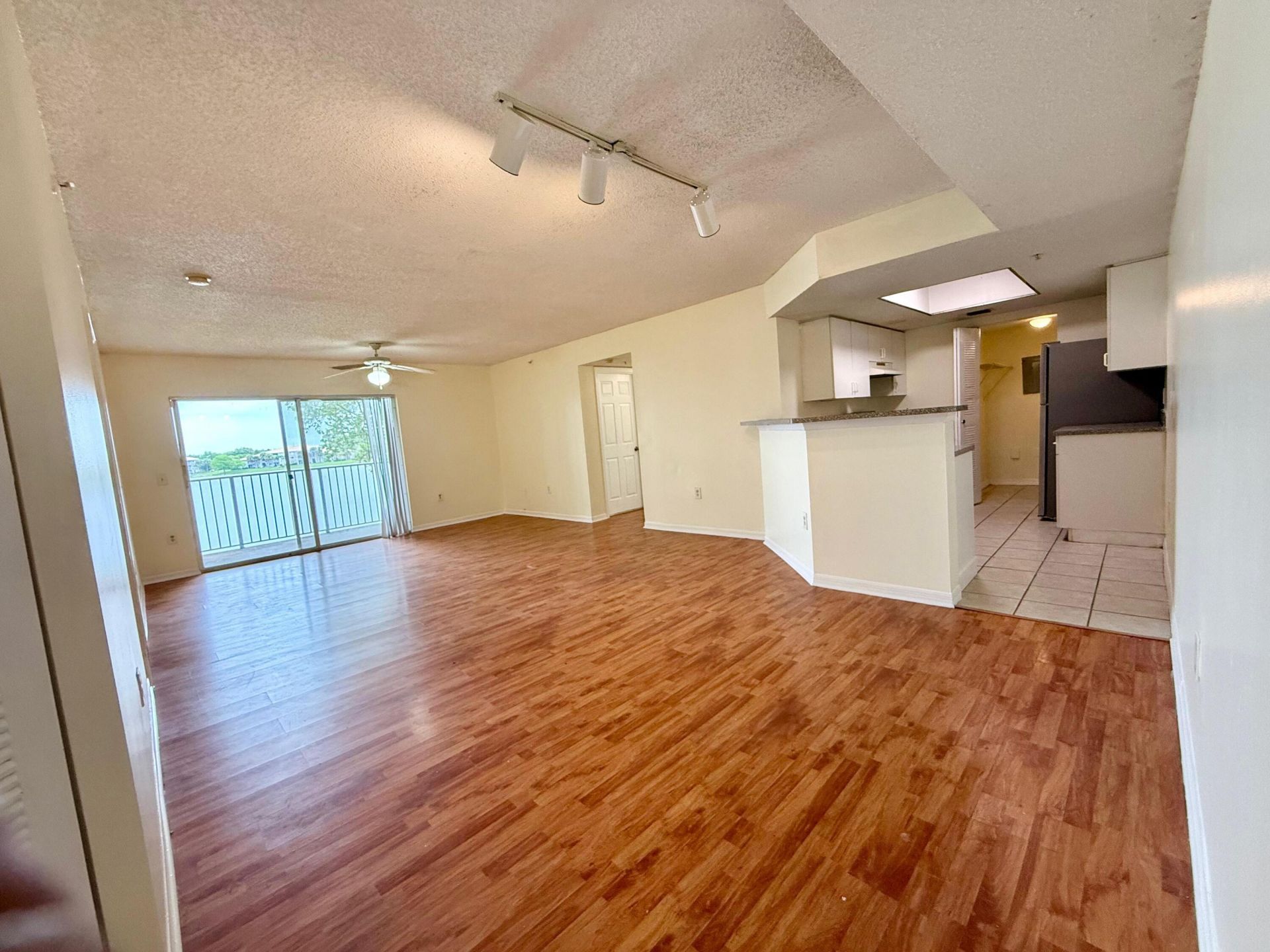 5065 Wiles Road, Unit 204, Coconut Creek, FL 33073 Photo