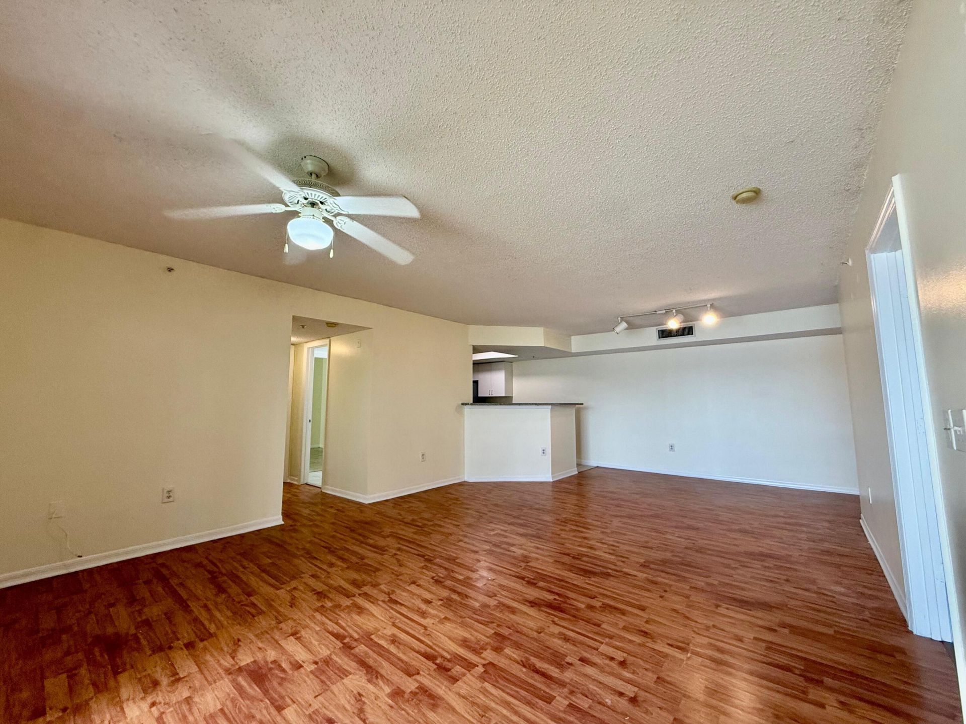 5065 Wiles Road, Unit 204, Coconut Creek, FL 33073 Photo