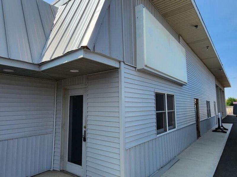 424 WENTZ Street, Tiffin, OH 44883 Photo 2