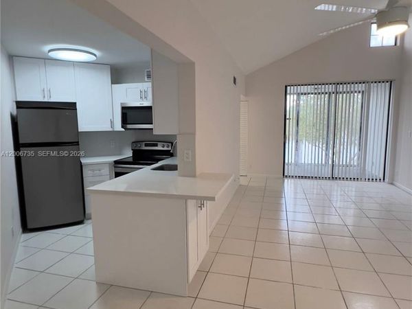 216 Lake Pointe Dr , Unit 224, Oakland Park, FL 33309