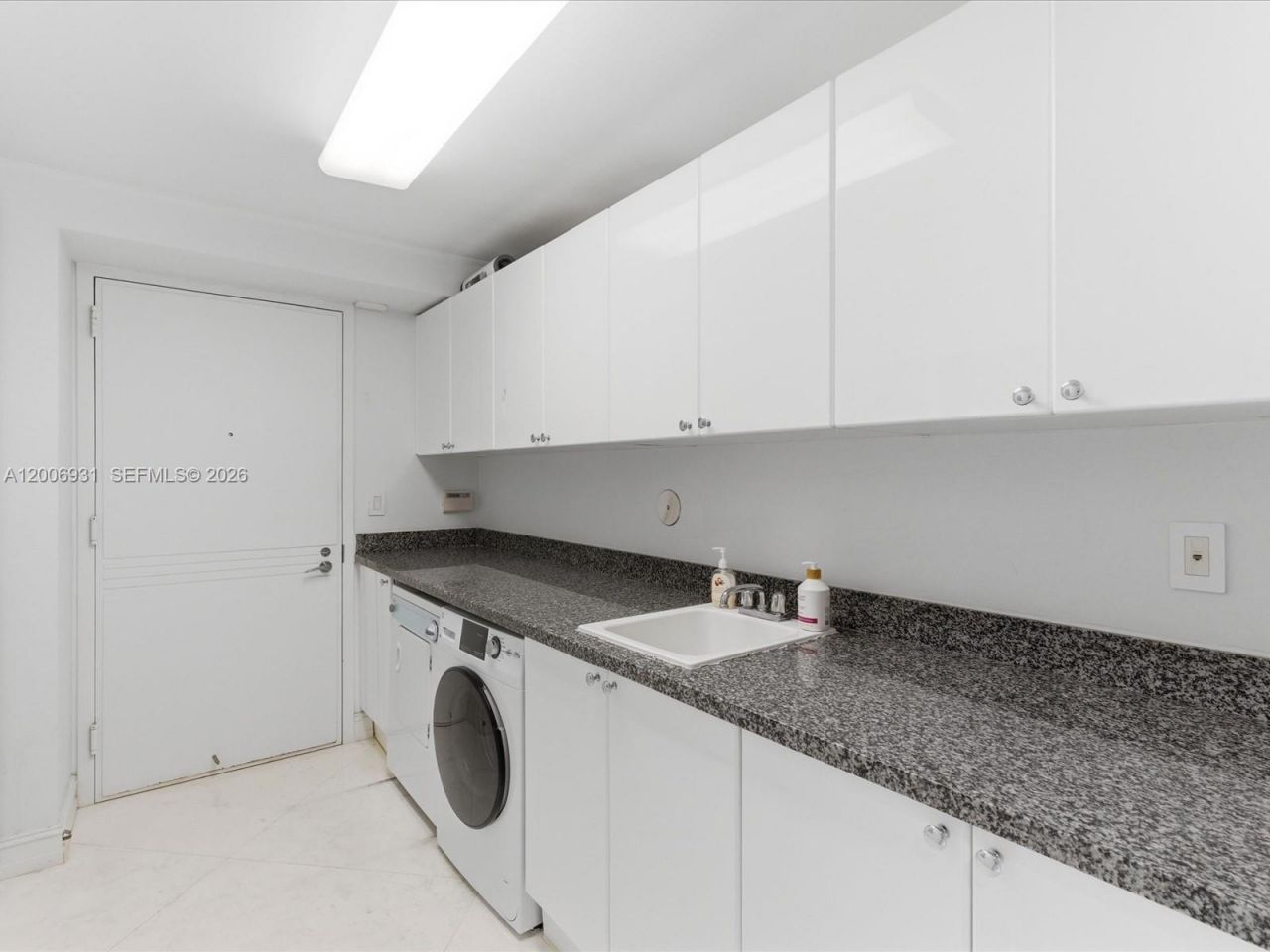 17875 Collins Ave , Unit 1501, Sunny Isles Beach, FL 33160 Photo
