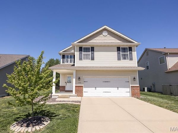 1358 Orchard Lakes Circle, Belleville, IL 62221