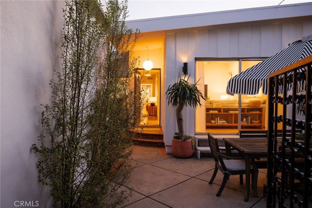 275 Cecil Place, Costa Mesa, CA 92627 Main Photo