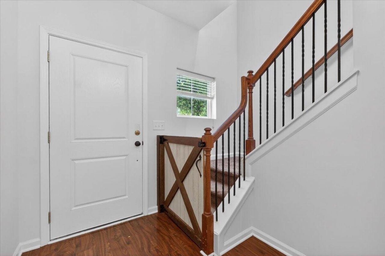 3710 Crescent Way Photo 17