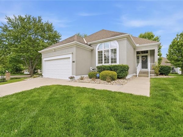 13201 Summit Street, Kansas City, MO 64145