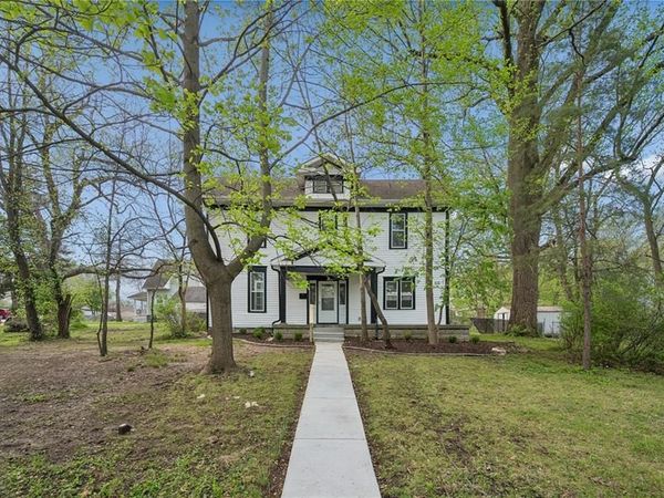 11605 E Winner Road, Independence, MO 64052