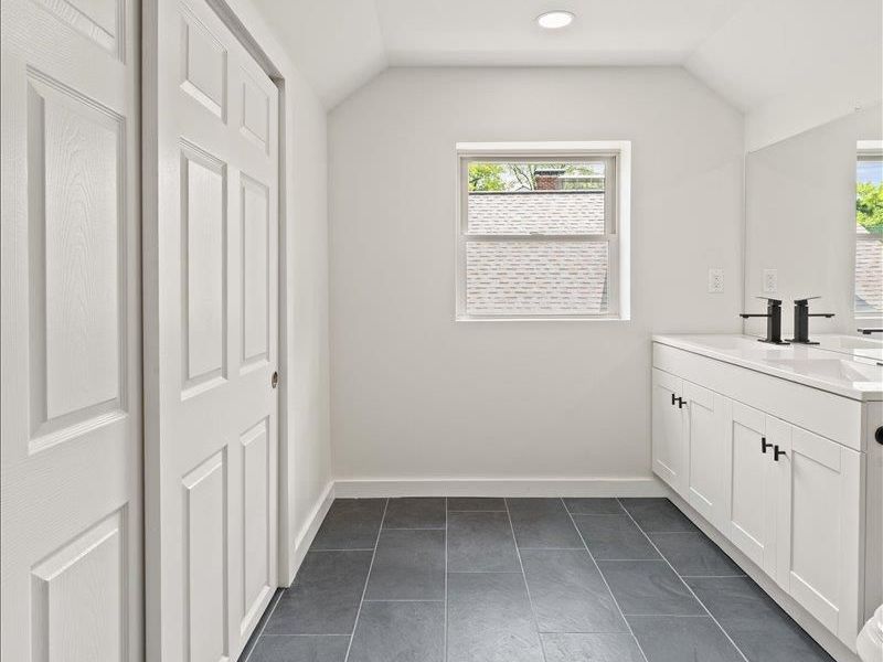 3114 Ramona Avenue, Cincinnati, OH 45211 Photo 27