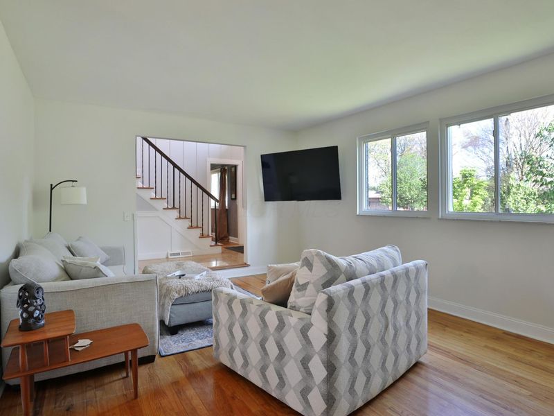 1363 Castleton Road N, Columbus, OH 43220 Photo 14