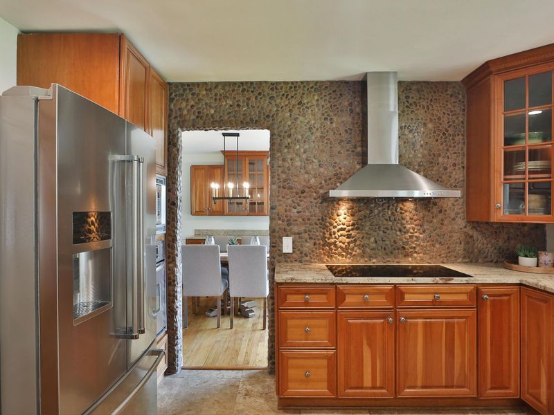 1363 Castleton Road N, Columbus, OH 43220 Photo 21