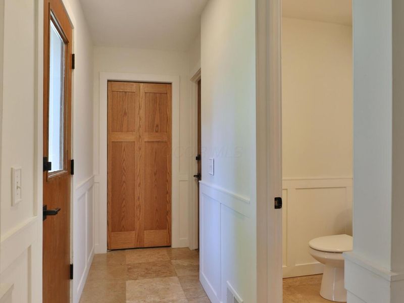 1363 Castleton Road N, Columbus, OH 43220 Photo 28