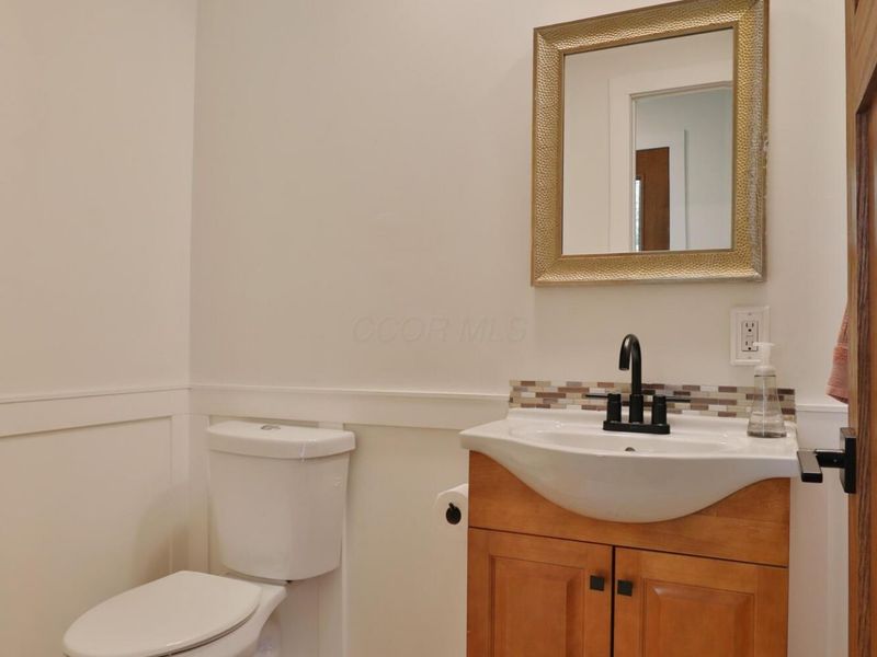 1363 Castleton Road N, Columbus, OH 43220 Photo 29