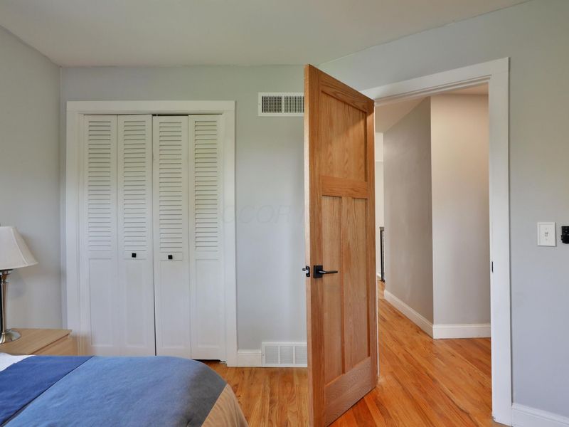 1363 Castleton Road N, Columbus, OH 43220 Photo 38